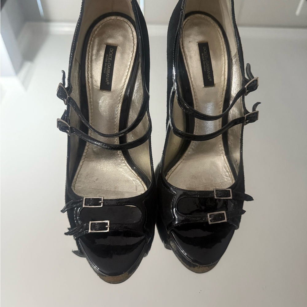 Dolce & Gabbana Glossy Black Double Buckle Heels - Picture 3 of 10